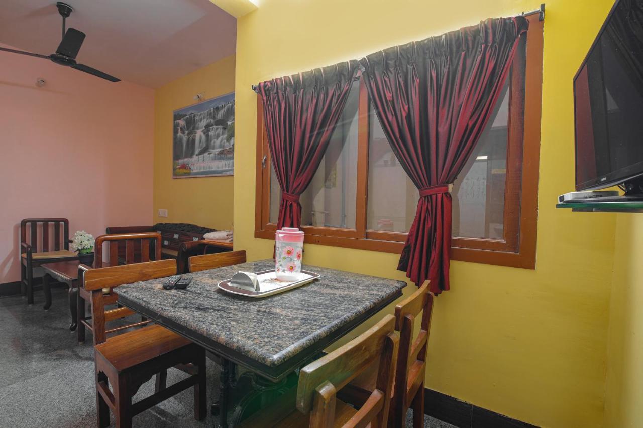 Manora Residency Hotel Puducherry Buitenkant foto