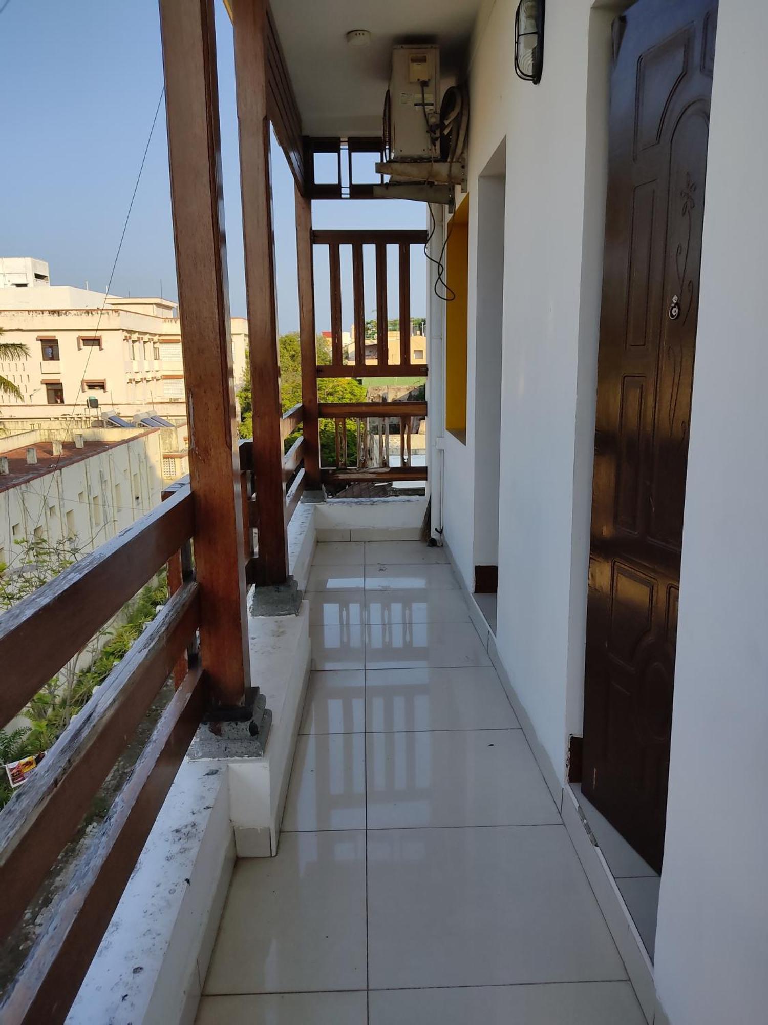 Manora Residency Hotel Puducherry Buitenkant foto
