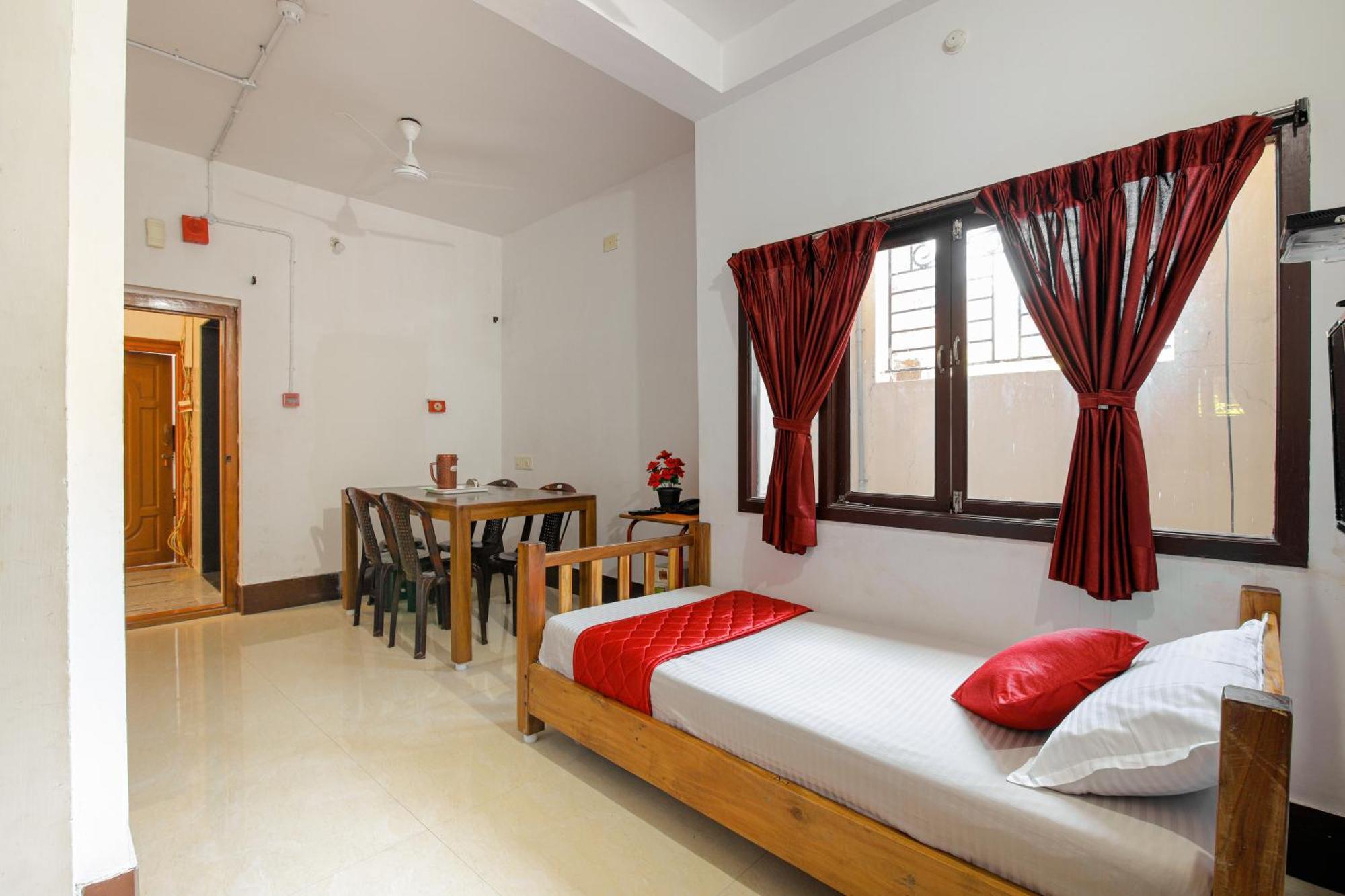Manora Residency Hotel Puducherry Buitenkant foto