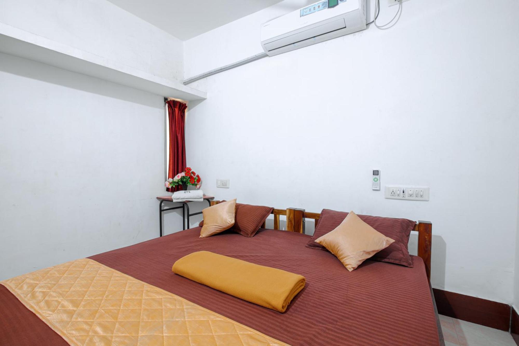 Manora Residency Hotel Puducherry Buitenkant foto