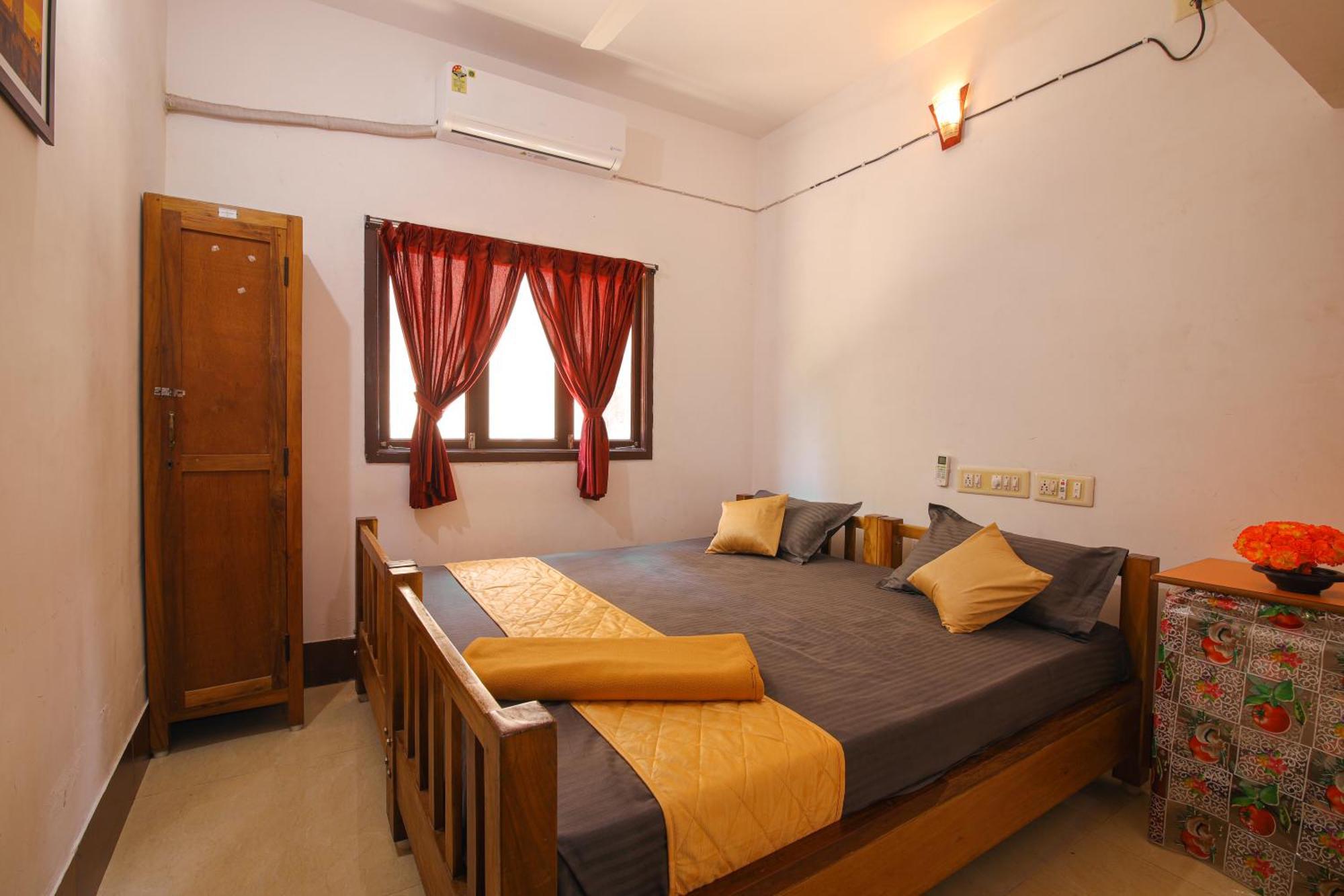 Manora Residency Hotel Puducherry Buitenkant foto
