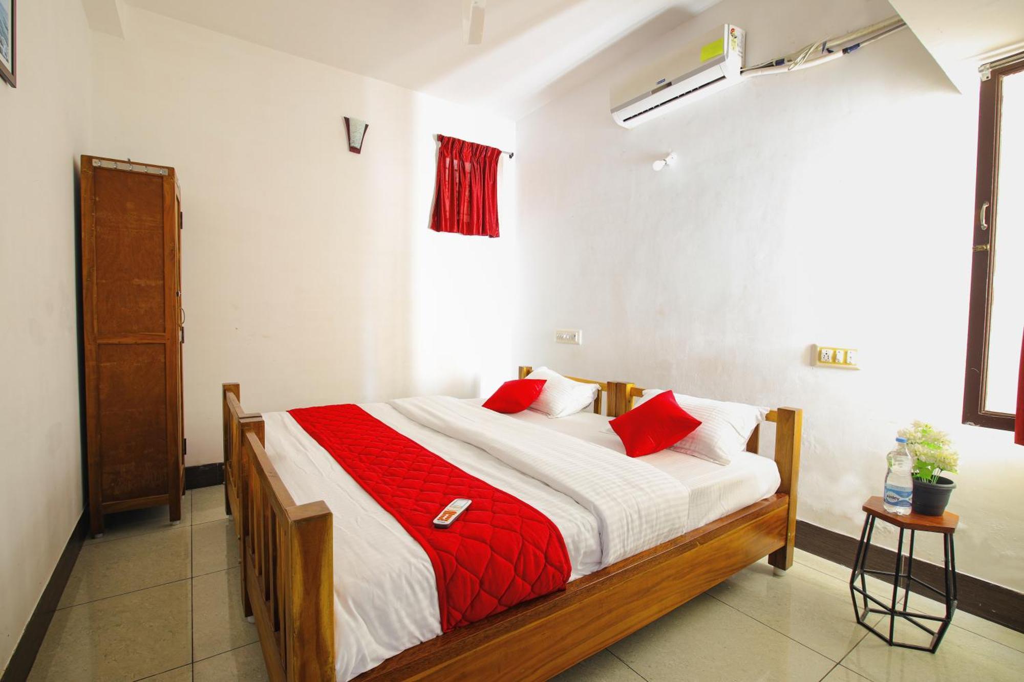 Manora Residency Hotel Puducherry Buitenkant foto