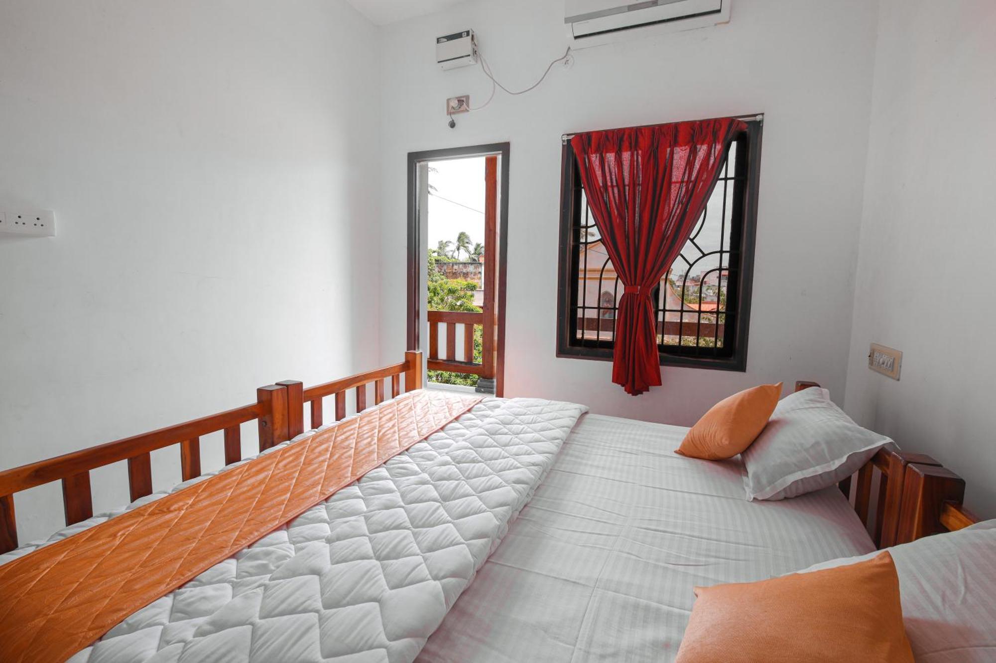 Manora Residency Hotel Puducherry Buitenkant foto